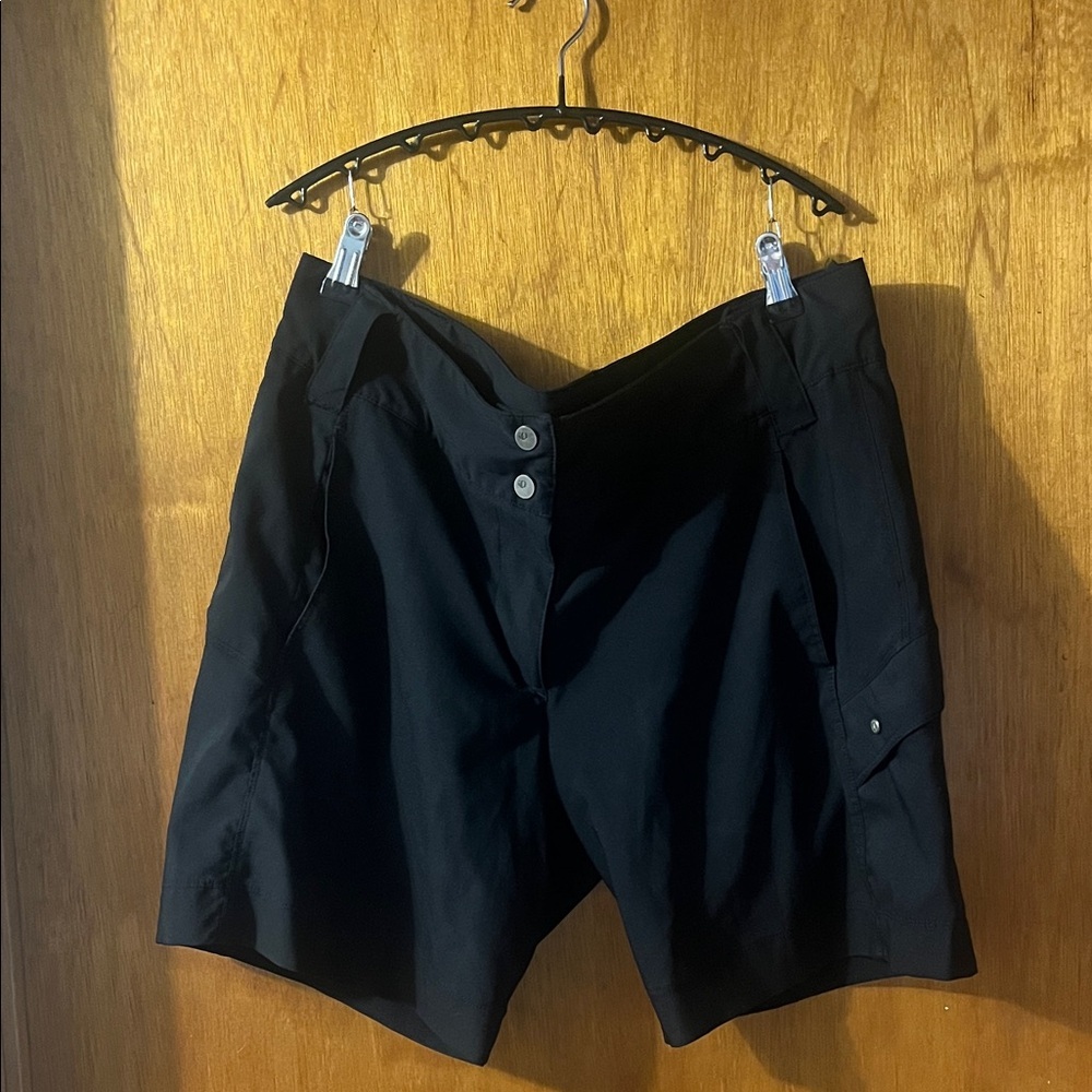 Pearl Izumi Womans Dark Bike Shorts Large